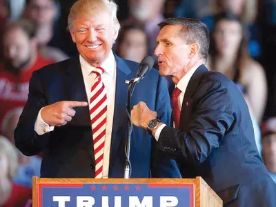 Donald Trump   se gândește serios să-l primească înapoi pe fostul său consilier pe securitate națională, Michael Flynn