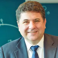 Dan Bănacu, director general al Holzindustrie Schweighofer spune că 50% din capacitatea de prelucrare este acoperită de materie primă din import