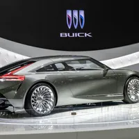 Jumătate din dealerii Buick refuză să investească 400.000 $ pentru a vinde mașini electrice. Închid - Foto: Profimedia Images