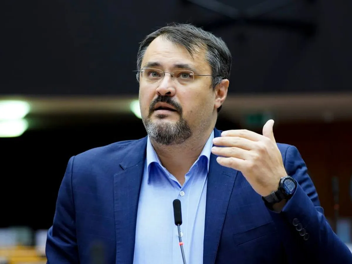 Ghinea, despre „dezvăluirea” lui Vlad Voiculescu în cazul deceselor: „Eu nu aș fi făcut acest gest”/FOTO: Facebook/Cristian Ghinea