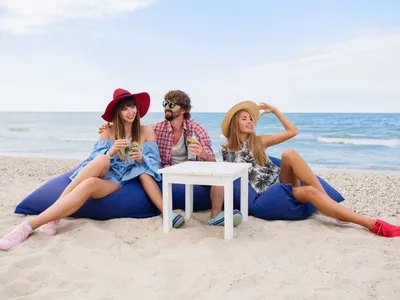 Românii își rezervă vacanțele pe litoral în regim last minute. Cât costă un sejur la mare în România - Foto: Freepik (Imagine cu rol ilustrativ)