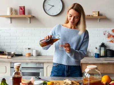 Băutura din bucătărie care te ajută să slăbești repede. Trebuie să bei două linguri dimineața - Foto: Freepik (rol ilustrativ)