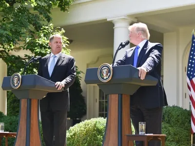 Președintele Iohannis și omologul său american, Donald Trump, în timpul vizitei din 2017 la Casa Albă. Sursa foto: Administrația Prezidențială