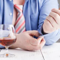 Politicienii ar putea fi testați pentru consum de droguri și alcool. De ce s-a luat măsura? foto: Freepik (fotografie cu caracter ilsutrativ)