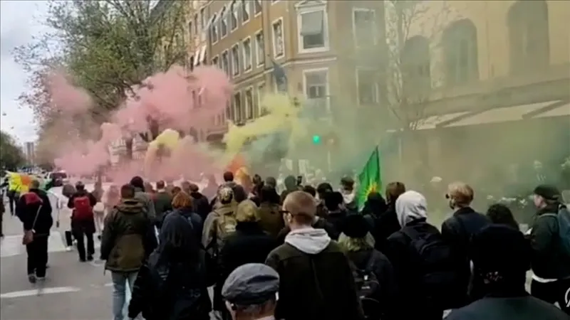 Kurzii au protestat la Stockholm, susținând forțele YPG/foto: anadolu