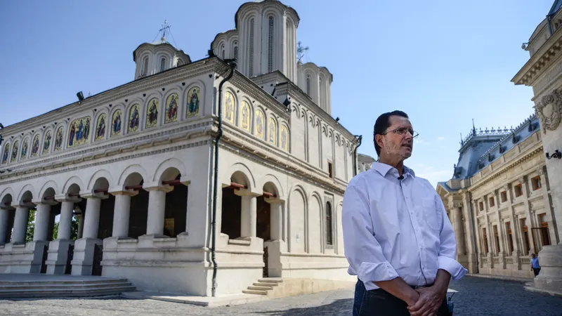 Vasile Bănescu, despre procesul intentat de ÎPS Teodosie: "Am fost calomniat grav, în mod public" - Foto: INQUAM PHOTOS / Diana Oros