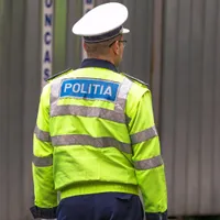 Tânără acuzată de furt chiar de tatăl ei. I-ar fi furat bani și bijuterii în valoare de 300.000 lei - Foto: Arhiva