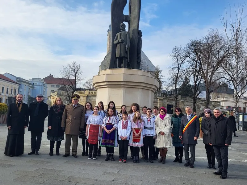 Oficialii din Dej zâmbesc satisfăcuți de Ziua Unirii Principatelor - Foto: Facebook/Cotan Morar