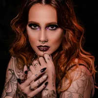 Vești bune, pentru părinți. Saloanele, obligate să le ceară acordul pentru tatuaje și piercinguri - Foto: pexels.com/Dijanynni Kiratza - Imagine cu rol ilustrativ