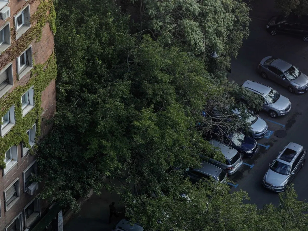 Parcare de domiciliu din Bucureşti - vedere aeriană - Foto: INQUAM PHOTOS/Octav Ganea
