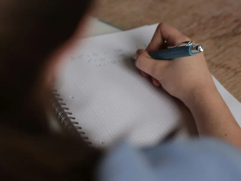 „Nu cred că vor fi mulți de 10”. Greu cu notele maxime la Matematică, la Evaluare - Foto: Pexels/Louis Bauer