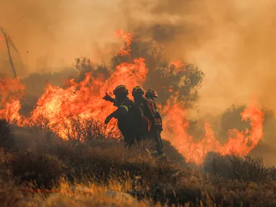 Incediu de vegetație uriaș, în estul Insulei Creta. Mii de turiști, evacuați în masă - Foto: Profimedia Images