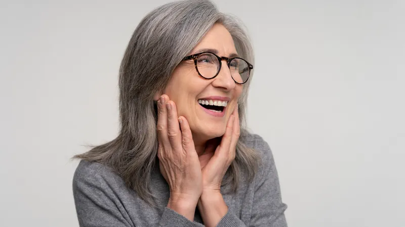 Cum pot rămâne pensionarii cu o pensie mai mică? Alegerea greșită care le poate lua sute lei - Foto: Freepik (Imagine cu rol ilustrativ)