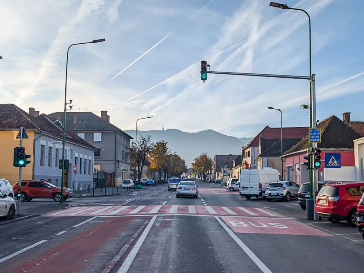 Semafoare cu radar, în Brașov - Foto: brasovcity.ro