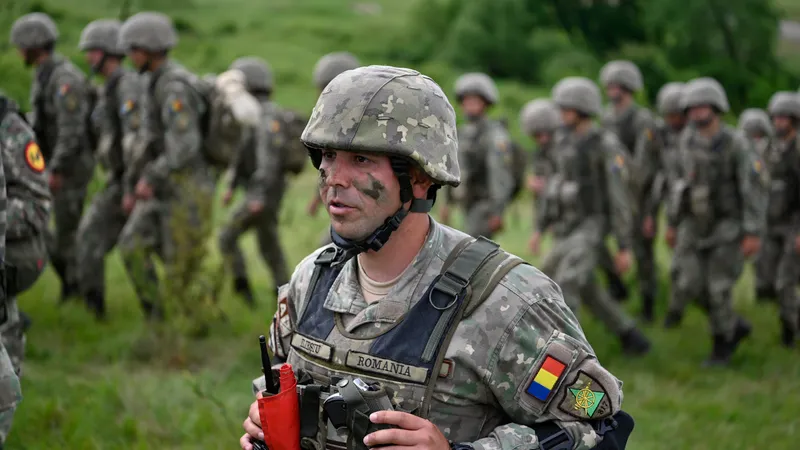 De ce nu avem destui militari pregătiți în caz de război Inquam Photos / Alex Nicodim