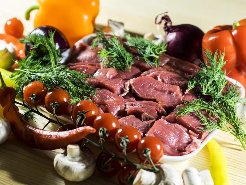 Vegetarieni vs carnivori: cine mănâncă mai multe produse ultraprocesate - Foto: Pixabay (imagine cu rol ilustrativ)