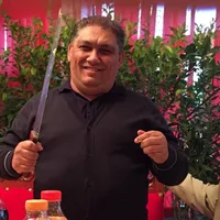 Interlopul Gongoi, fiul Mamei Omida, încasa taxe de protecție de la greii imobiliari ai Capitalei  Foto: Facebook