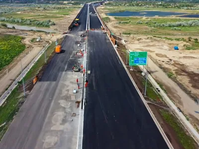 Ce mai mare structură de pe Autostrada Buzău-Focșani, un pod de 1,36 km, gata cu 9 luni întârziere - Foto: Facebook / Asociația Pro Infrastructură