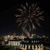 Primăria Iași a cheltuit mii de lei pe artificii, în condițiile în care spitalele nu mai au locuri pentru bolnavii Covid. FOTO: Captură video