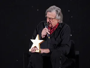 Florin Piersic a primit o stea „TIFF Legends”. Actorul a făcut show pe scenă - Foto: INQUAM PHOTOS / Raul Stef