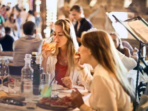 O familie a fost despăgubită cu 75.000 de lire după ce a fost acuzată că nu a plătit masa în oraș  - Foto: Arhiva (imagine cu rol ilustrativ)