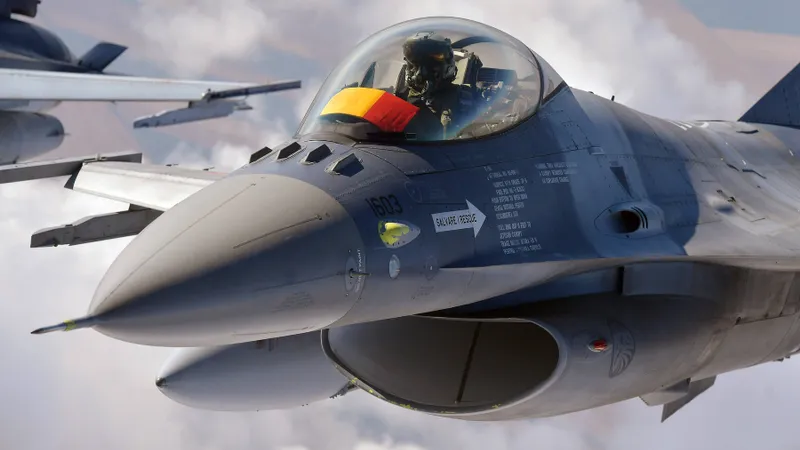 General SUA: Rachetele Rusiei lovesc Ucraina trecâd prin spațiul aerian românesc. Ridicați avioanele - Foto: Profimedia Images (imagine cu caracter ilustrativ)