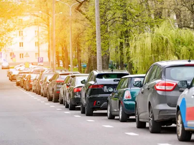 O româncă plătește 13.000 lei pe un loc de parcare licitat de primărie. Pe o singură lună - Foto: Arhiva