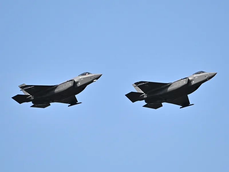 DOCUMENT România acceptă să cumpere avioane F-35 de 6.500.000.000$. F-16 vor fi duse la casat