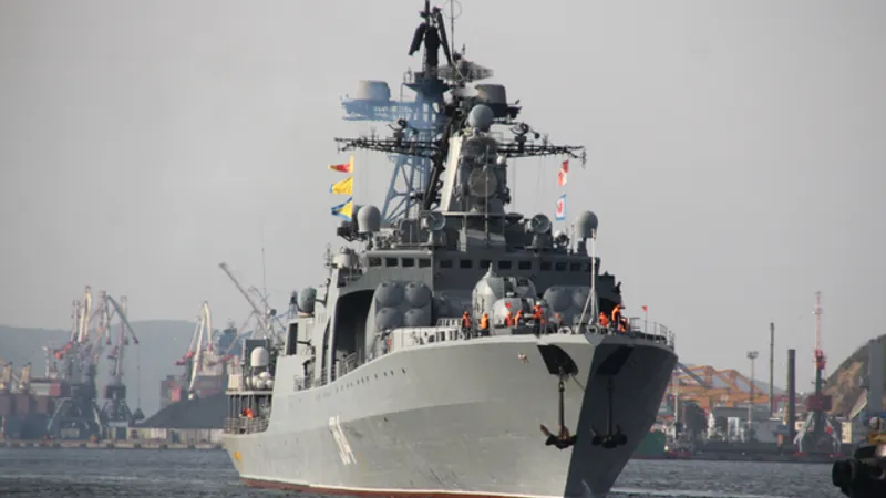 Nave militare și un submarin rusești localizate în Marea Neagră/sursa ZN