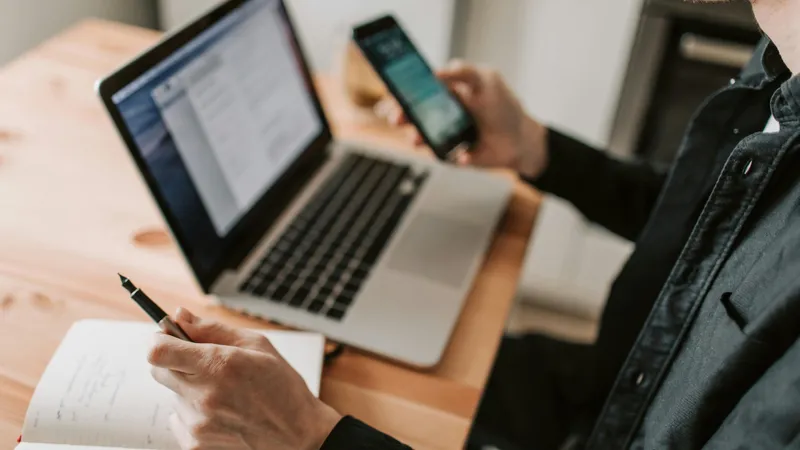 Cum poți citi un mesaj șters pe WhatsApp. Metoda simplă care funcționează pe Android și iPhone - FOTO: Pexels (imagine cu rol ilustrativ))