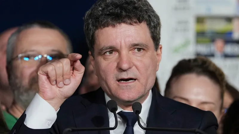Nicușor Dan zice că prima opțiune de premier rămâne Bolojan. Discuții cu Boloș și Barna despre buget - Foto: Profimedia Images