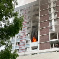 Un hotel de 2* din Băile Felix, în flăcări. Aproape 600 de turiști evacuați, 14 victime - Foto: ISU Bihor