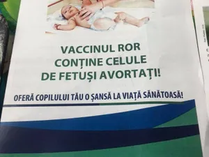 Mesaje de dezinformare despre vaccin. Foto: Gabriela Podașcă