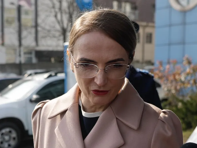 Lia Savonea părăseşte sediul CSM, în anul 2023 - Foto: INQUAM PHOTOS/George Călin
