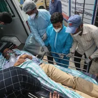 Guvernul indian nu a dorit să impună restricţii majore pentru a opri răspândirea virusului. / Foto: bbc.com