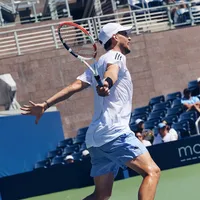 Dominic Thiem s-a retras în turul doi aucând dureti abdominale Foto: Facebook