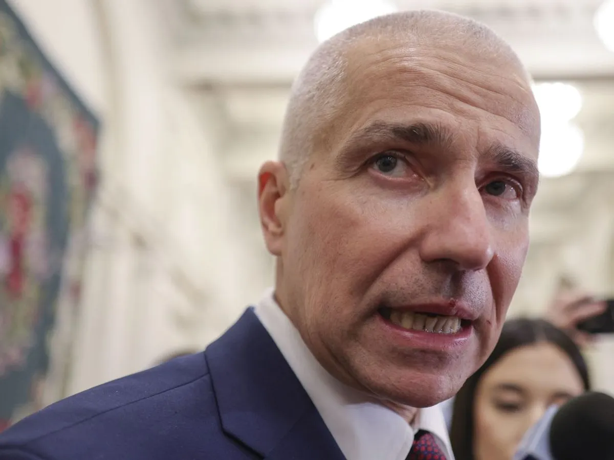 Ministrul Justiţiei, Radu Marinescu, la moţiunea simplă de la Cameră, depusă împotriva sa - Foto: INQUAM PHOTOS/Octav Ganea