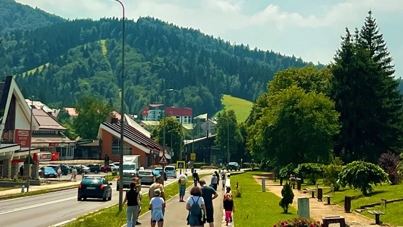 Orașul din România, „magnet pentru turiști” care riscă să ajungă comună. 33% din localnici au plecat - Foto: Facebook/Predeal