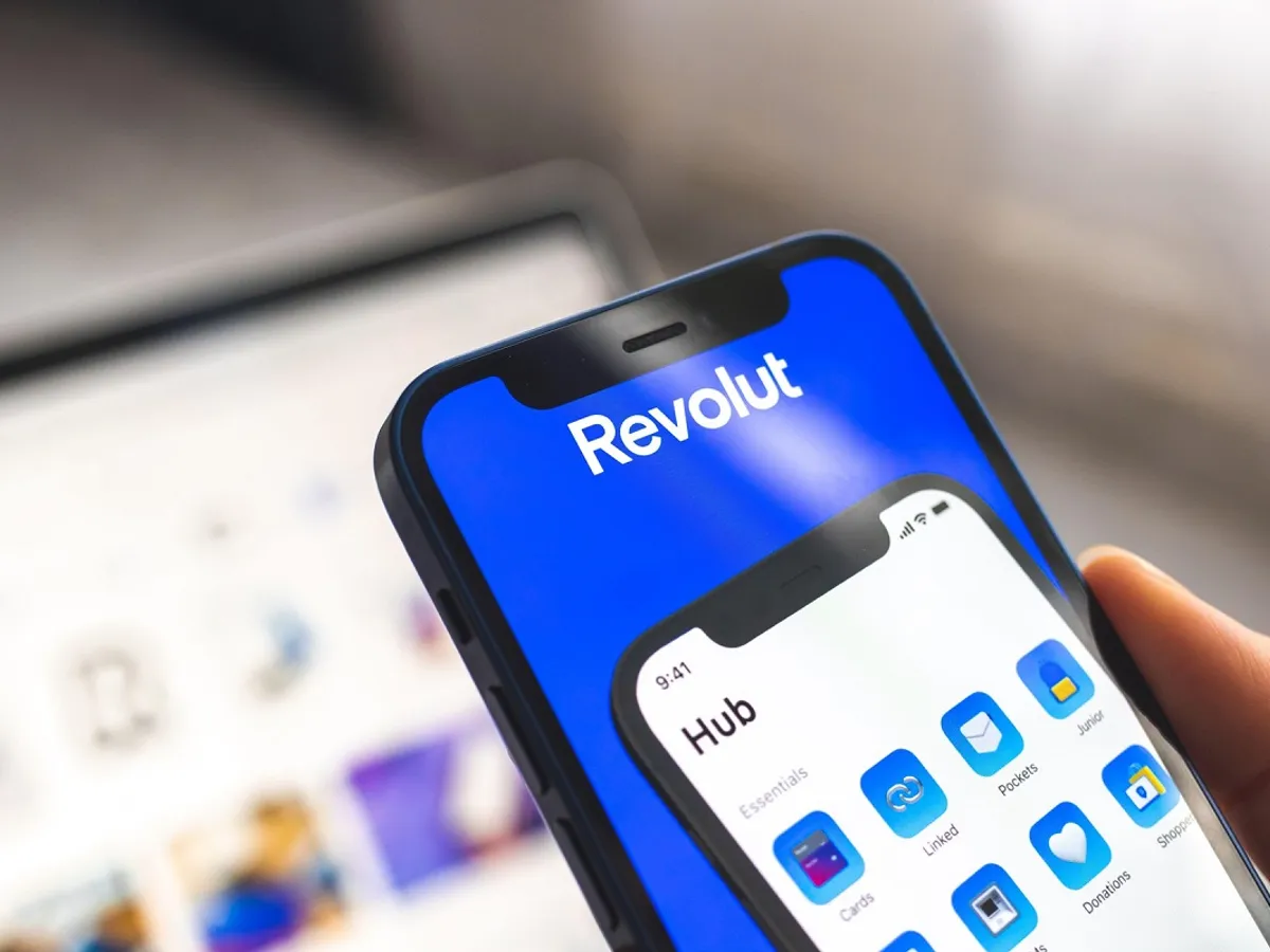Faci plăți prin Revolut? Breșă majoră de securitate pentru companie. Date personale ale clienților, compromise