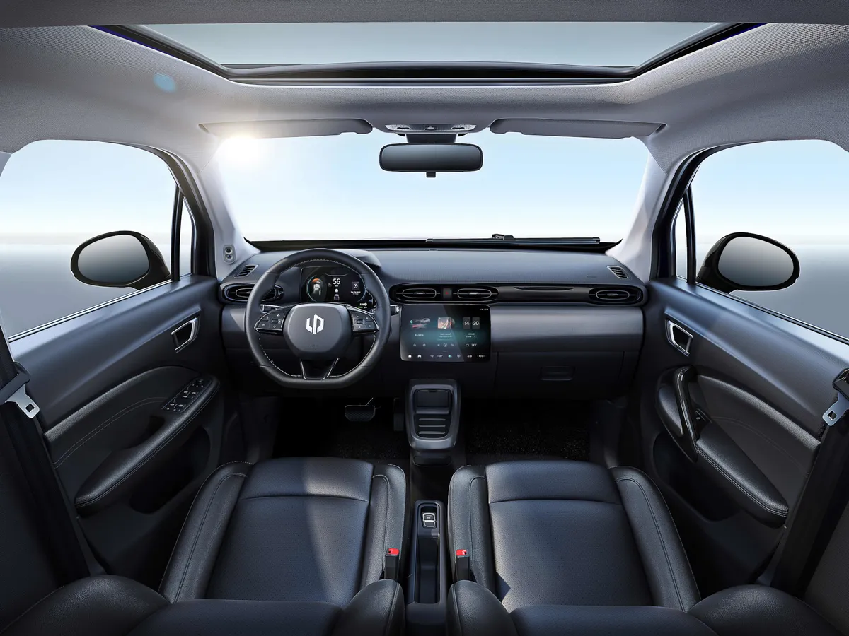 Prima mașină electrică care amenință Dacia Spring e tot chinezească, dar se face în Polonia - Foto: Leapmotor