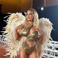 O înotătoare născută la București, declarată cea mai sexy de presa de UK. E și fotomodel - Foto: Facebook/Dragoi Andreea Ramona