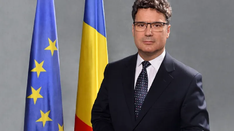 Remus Pricopie, rectorul SNSPA, cere BEC să verifice semnăturile depuse de candidații independenți - Foto: SNSPA