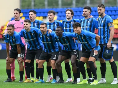 Conduși cu 1-0 și cu 2-1, au revenit și sunt la 90 de minute de o calificare nemaivăzută în istoria fotbalului!