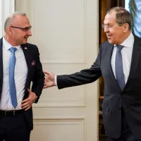Ministrul rus de Externe, Serghei Lavrov, și omologul său croat/foto: cbsnews