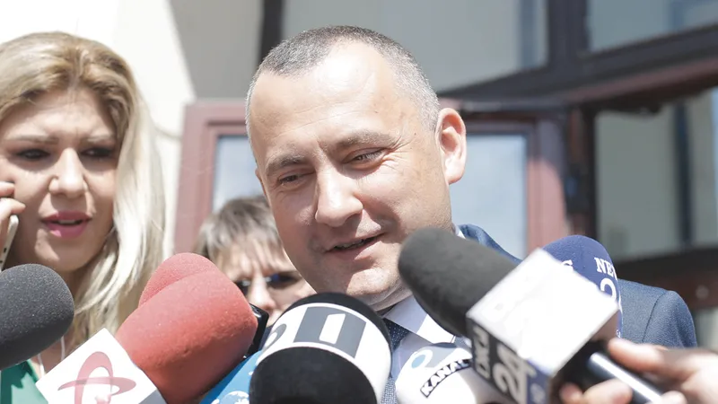 Fostul șef al DNA Ploiești, Lucian Onea, a fost trimis în judecată pentru falsuri comise în calitate de procuror - Foto: INQUAM PHOTOS/ George Călin