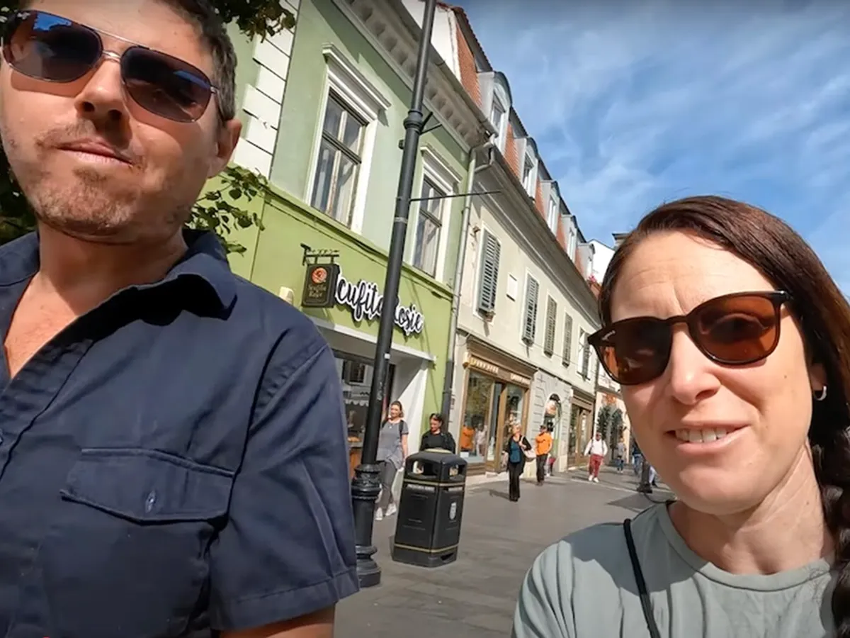 Turiști australieni, uimiți de frumusețea locurilor din România: Artă și cultură în orice colț - Foto: Turnul Sfatului