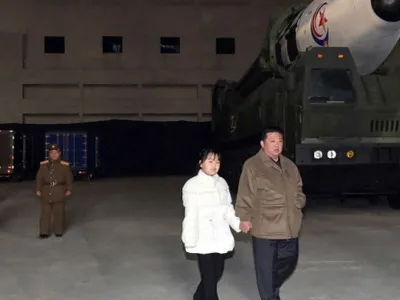 Kim Jong-un și-a numit fiica în vârstă de 13 ani în funcția de „director general” al armelor nucleare din Coreea de Nord