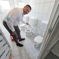 Primarul Traian Ogagau, cel care a filmat agresarea propriei fetițe Foto: Facebook