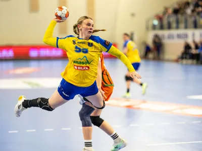 Meci de handbal feminin, de cupe europene, Corona Braşov - Zaglebie Lubin - Foto: INQUAM PHOTOS/Attila Szabo