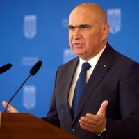 Preşedintele ad-interim Ilie Bolojan susţine o conferinţă de presă - Foto: Profimedia Images